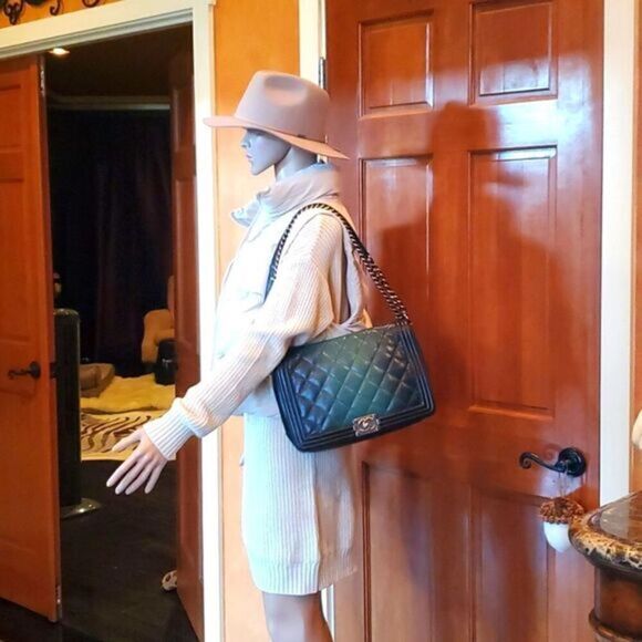 Chanel Authenticate Boy Bag Green Ombre,Gun Metal Hardware! Excellent Condition - Picture 13 of 17